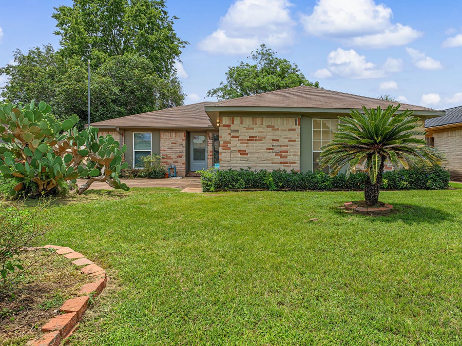 Property photo for 5335 Linda Lane, Katy, TX