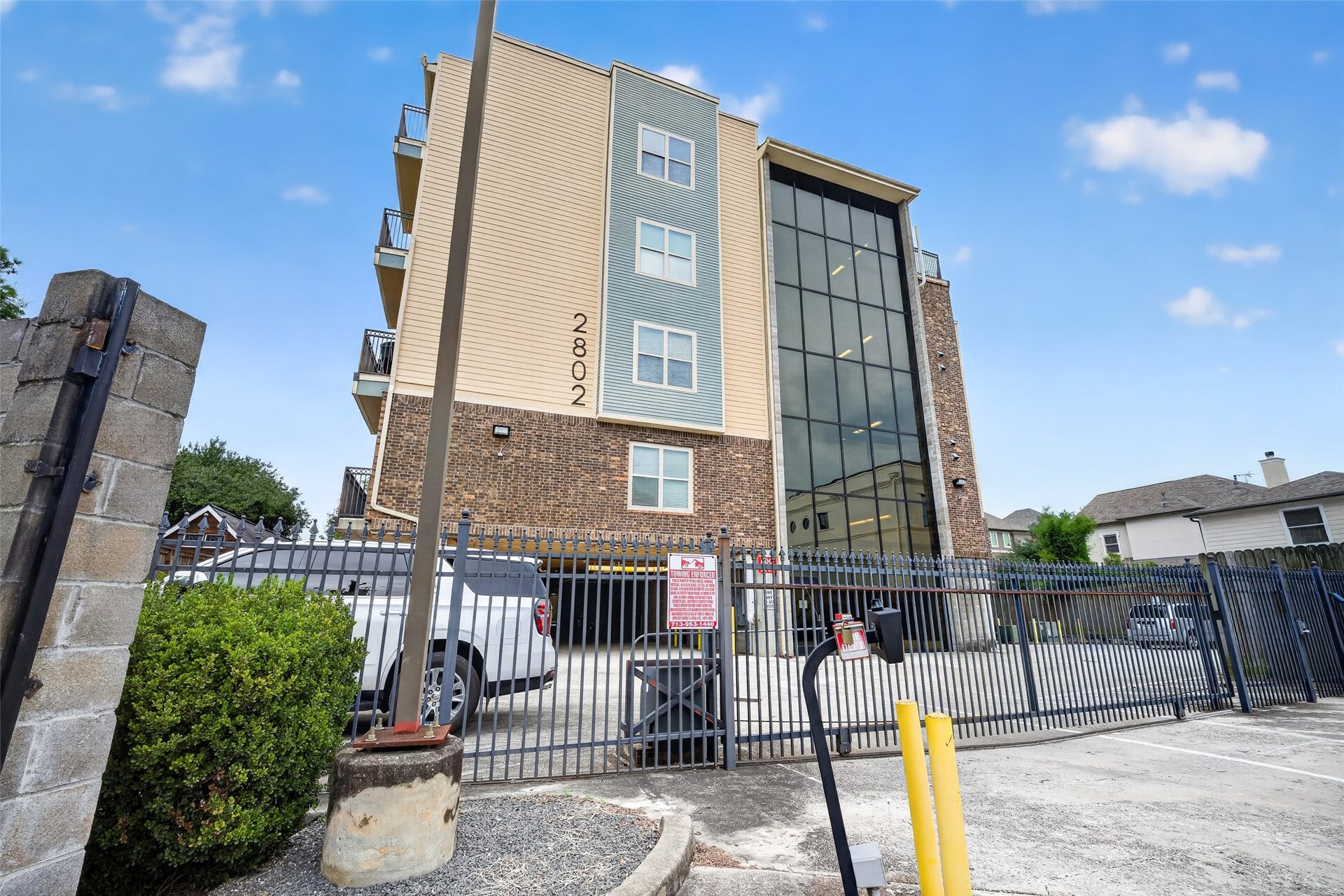 2802 Morrison Street, #210, Houston, TX 77009 2802 Morrison Street, #210, Houston, TX 77009