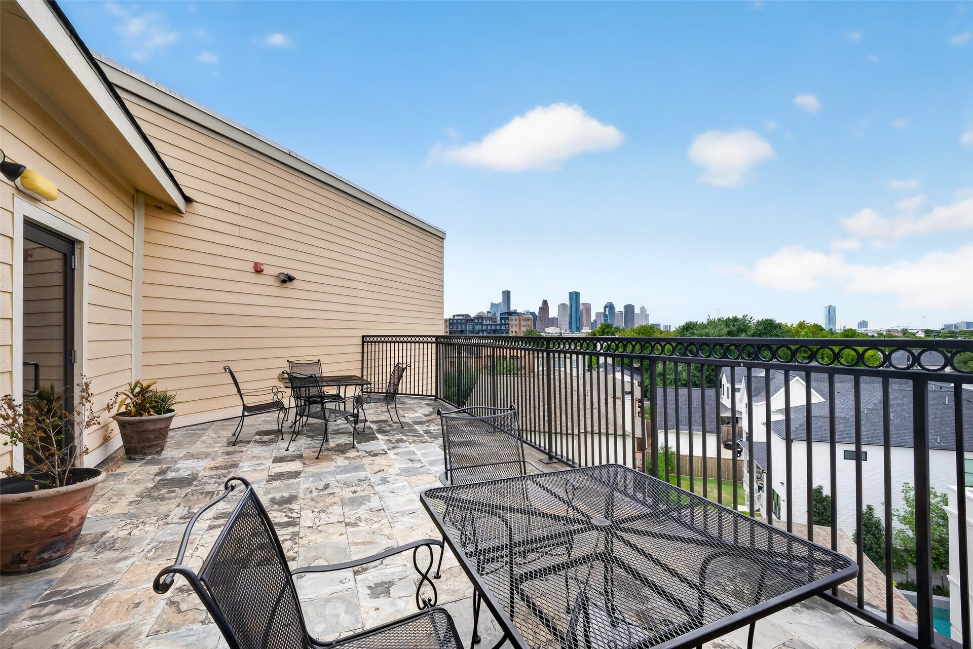 2802 Morrison Street, #210, Houston, TX 77009 2802 Morrison Street, #210, Houston, TX 77009