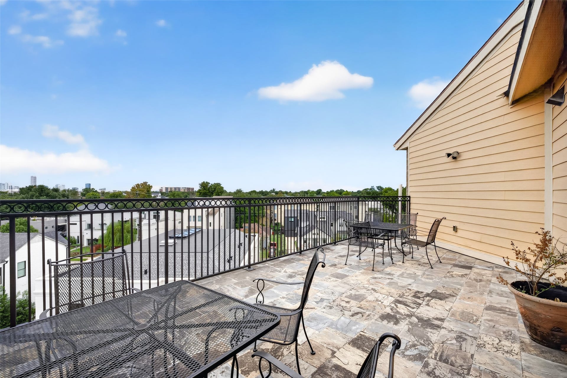 2802 Morrison Street, #210, Houston, TX 77009 2802 Morrison Street, #210, Houston, TX 77009