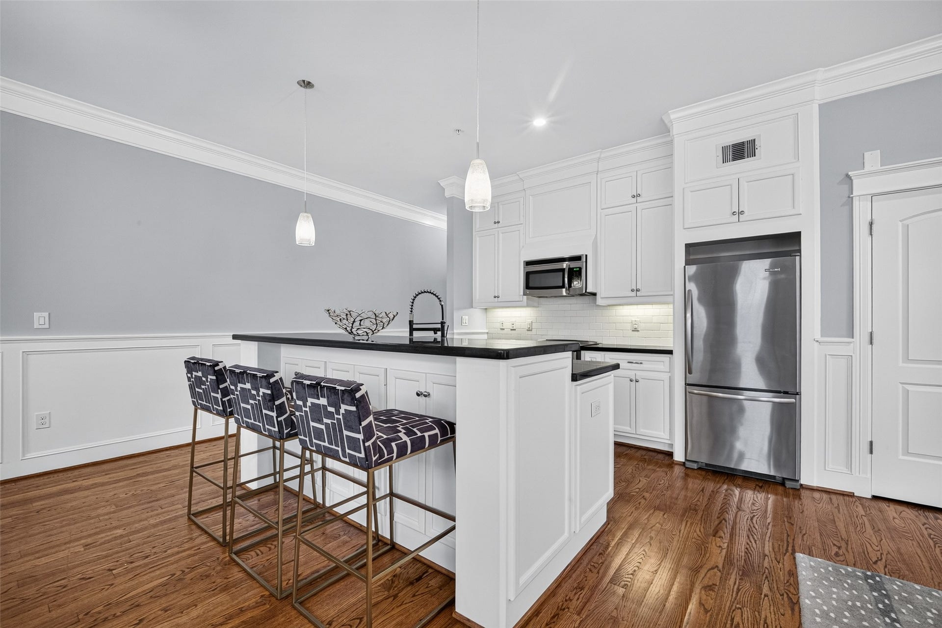 2802 Morrison Street, #210, Houston, TX 77009 2802 Morrison Street, #210, Houston, TX 77009