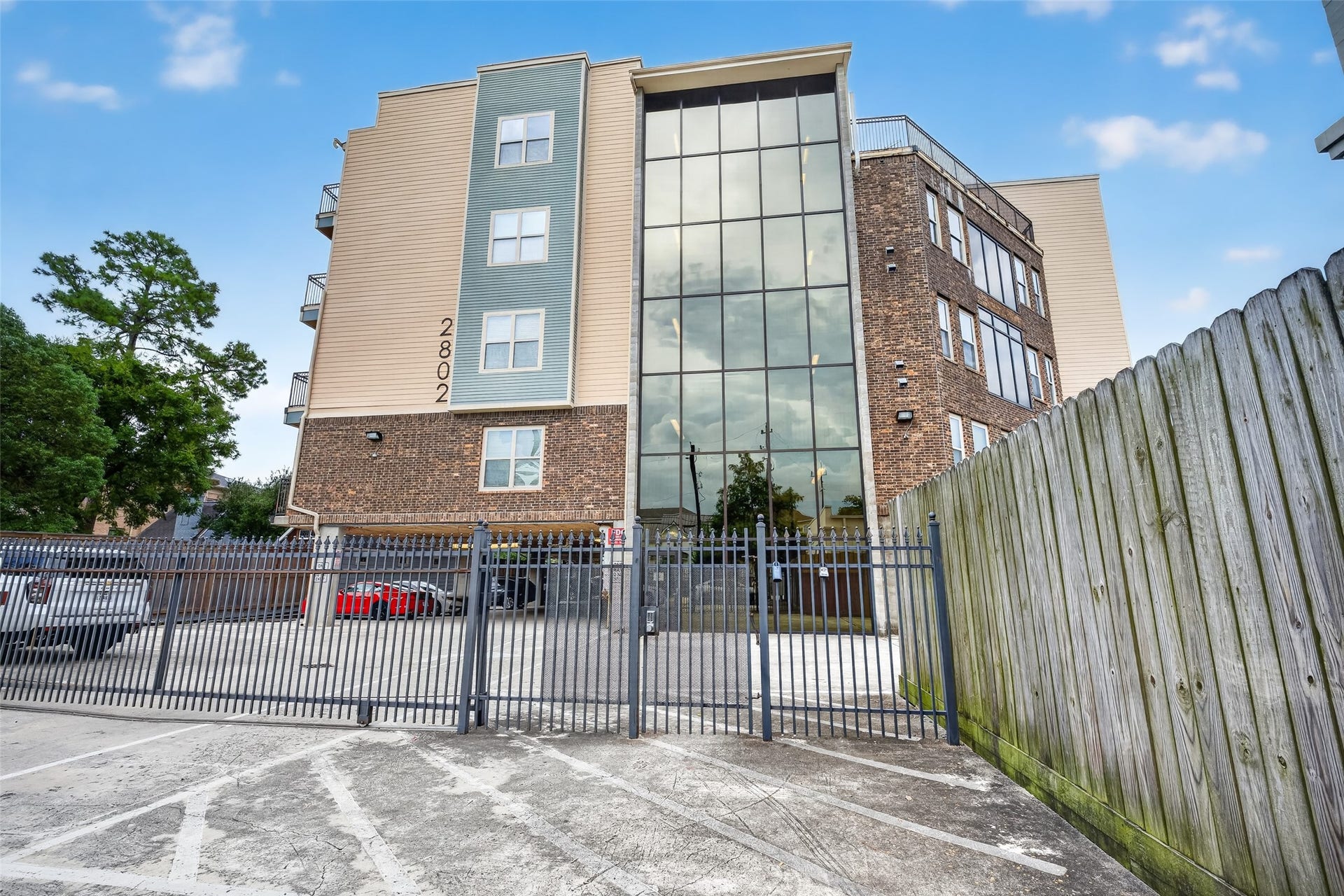 2802 Morrison Street, #210, Houston, TX 77009 2802 Morrison Street, #210, Houston, TX 77009