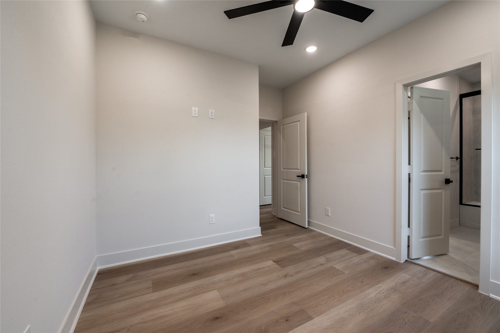 7930 Corinth Street, #B, Houston, TX 77051