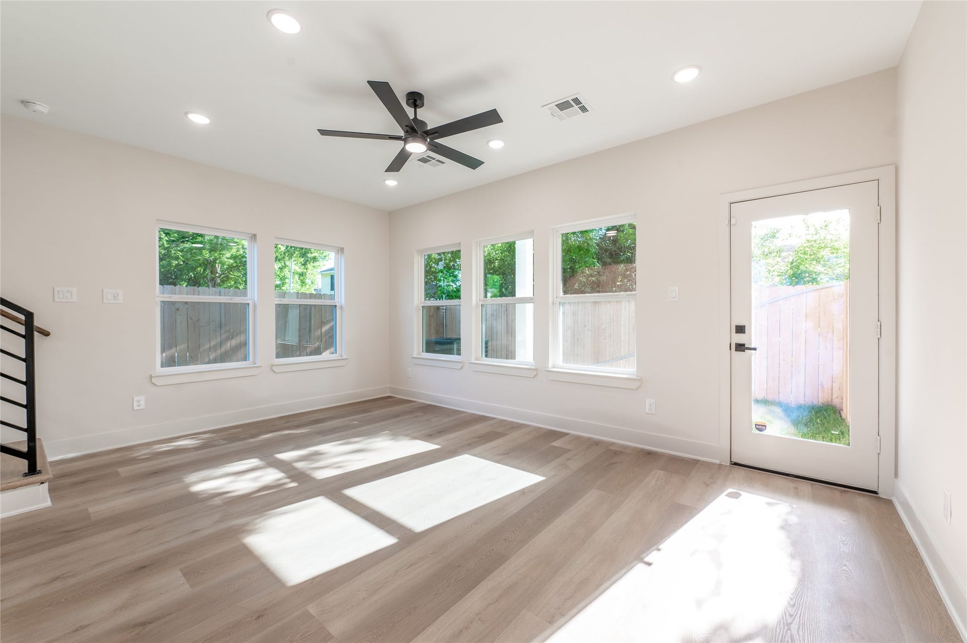 7930 Corinth Street, #B, Houston, TX 77051