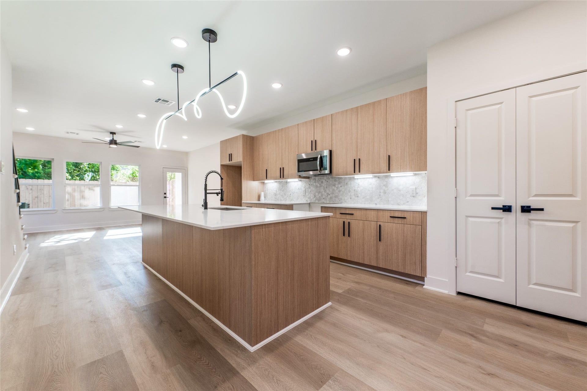 7930 Corinth Street, #B, Houston, TX 77051