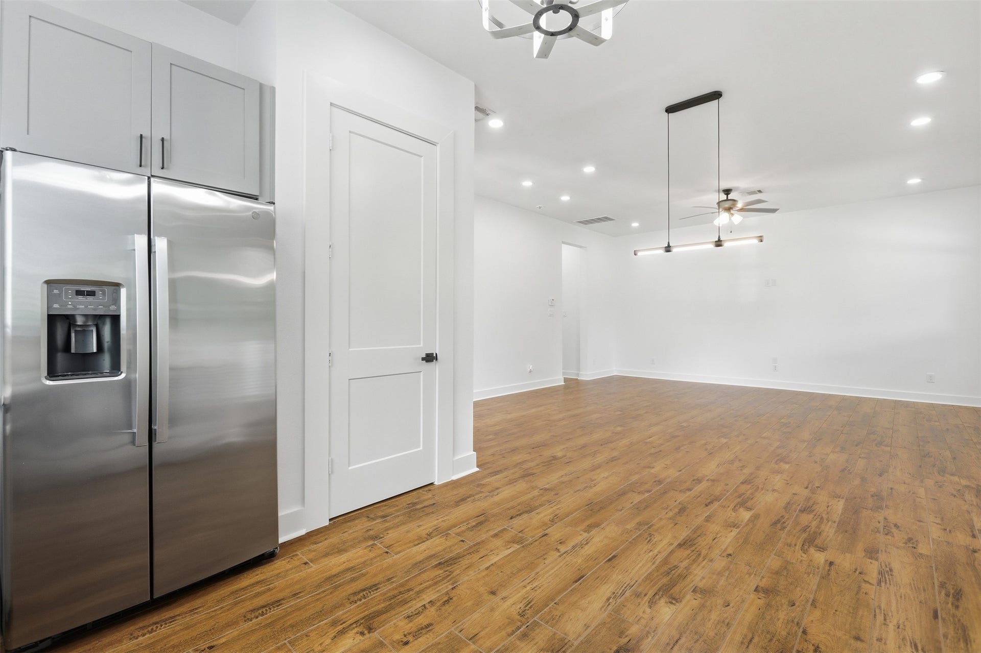 3034 Wayne Street, #A-B, Houston, TX 77026 3034 Wayne Street, #A-B, Houston, TX 77026