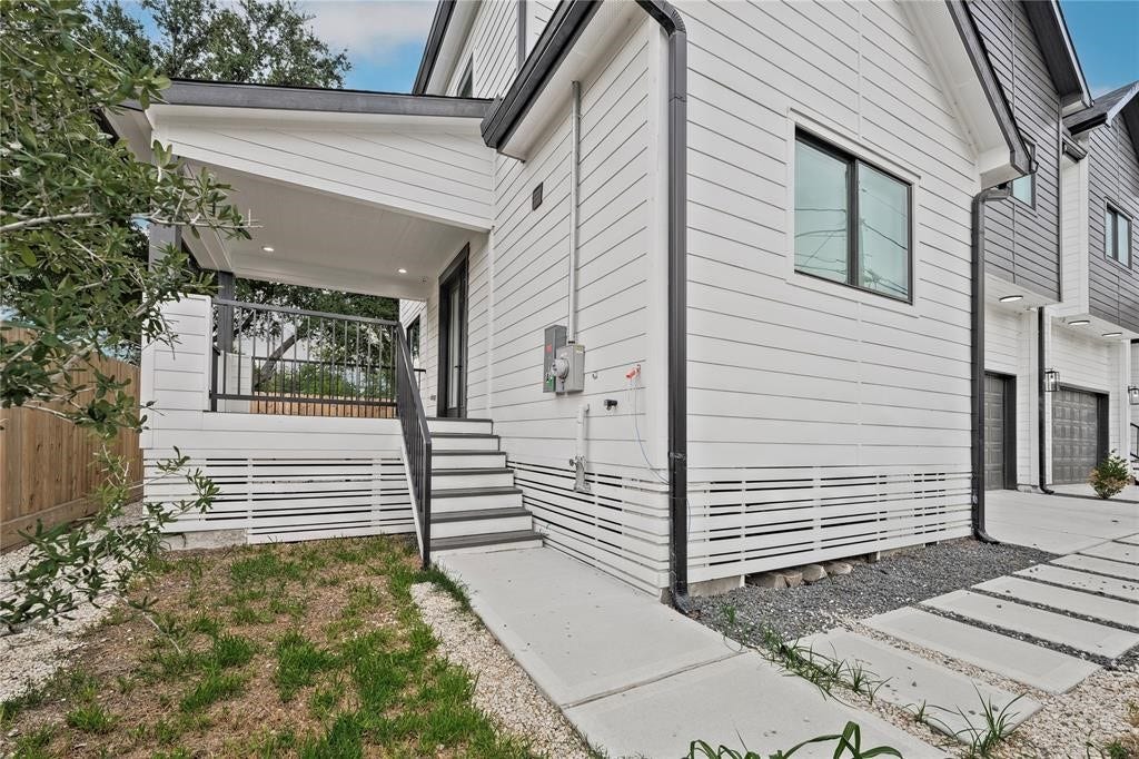 3034 Wayne Street, #A-B, Houston, TX 77026 3034 Wayne Street, #A-B, Houston, TX 77026