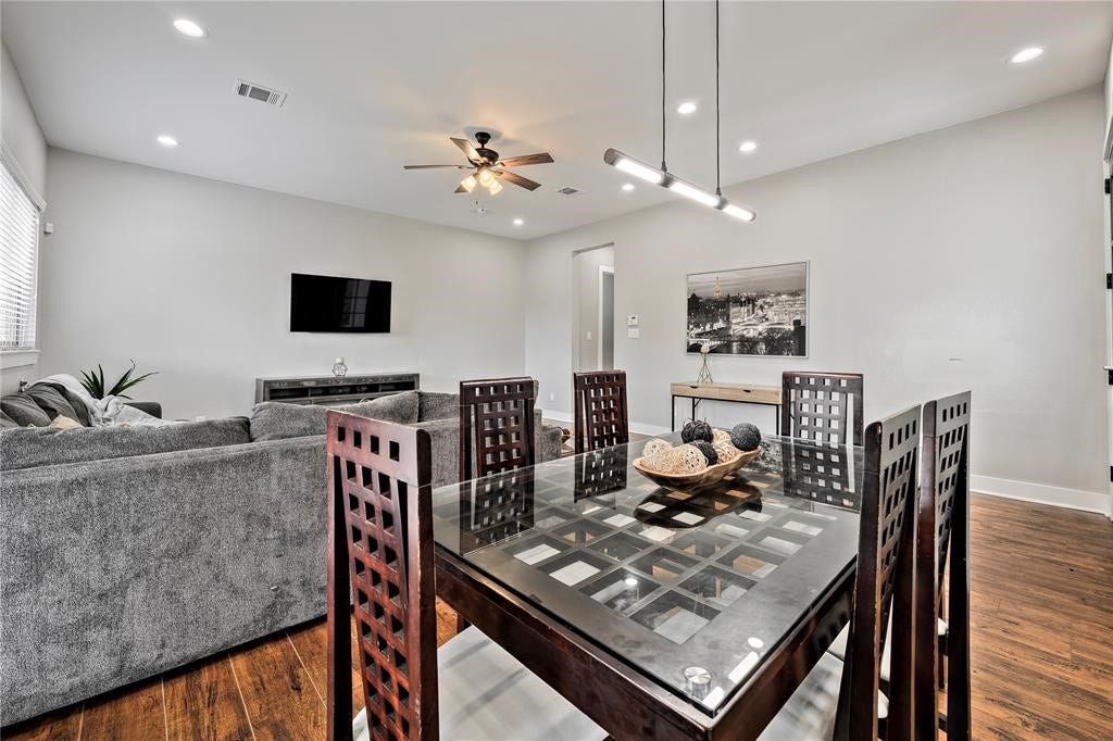 3034 Wayne Street, #A-B, Houston, TX 77026 3034 Wayne Street, #A-B, Houston, TX 77026
