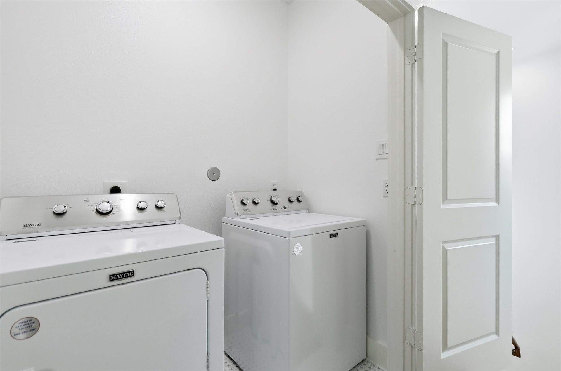 3034 Wayne Street, #A-B, Houston, TX 77026 3034 Wayne Street, #A-B, Houston, TX 77026
