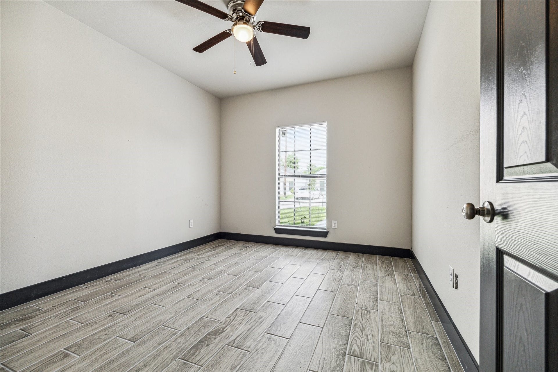 7912 Bowen Street, #B, Houston, TX 77051 7912 Bowen Street, #B, Houston, TX 77051
