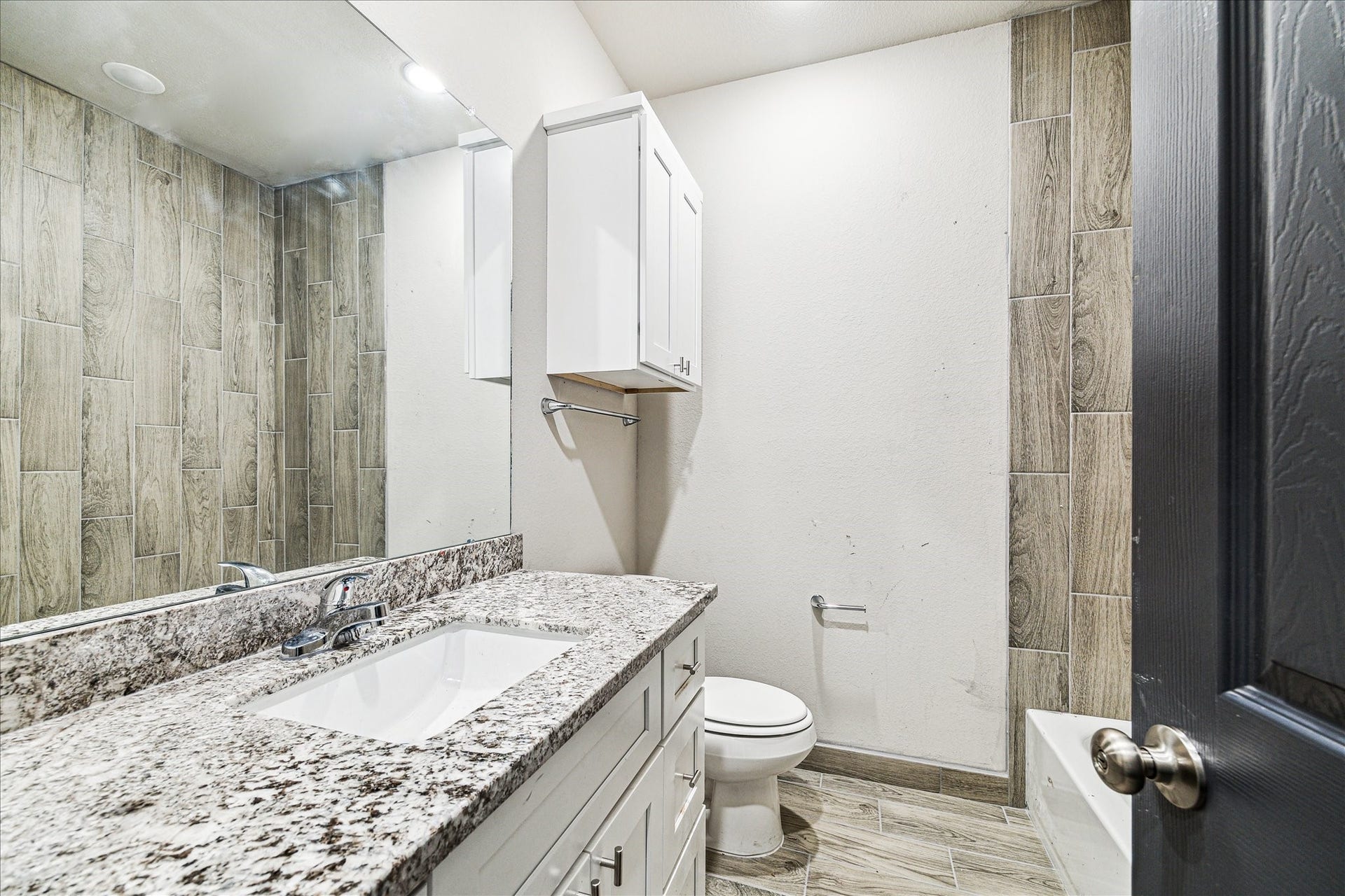7912 Bowen Street, #B, Houston, TX 77051 7912 Bowen Street, #B, Houston, TX 77051