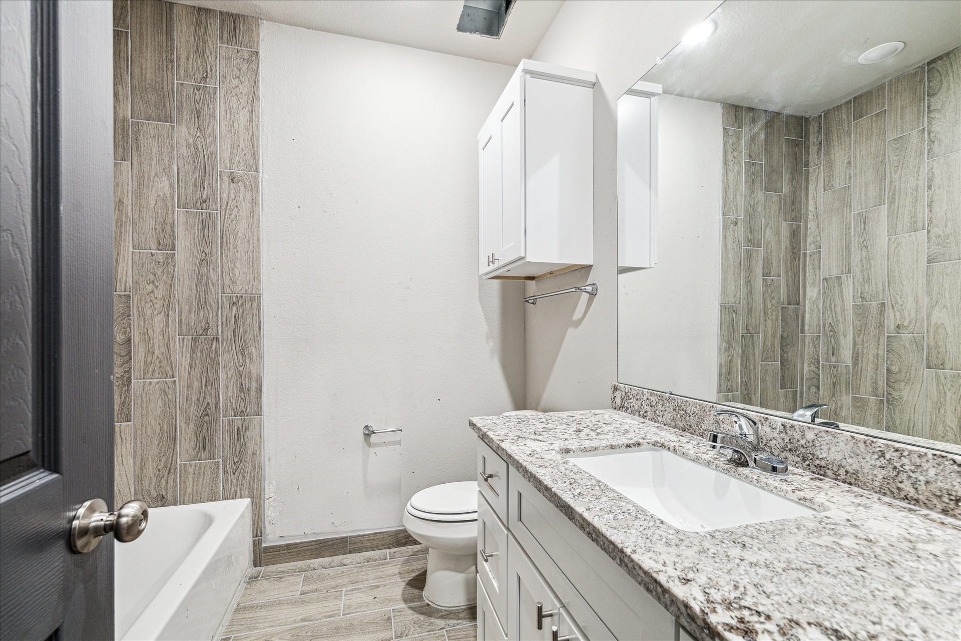 7912 Bowen Street, #B, Houston, TX 77051 7912 Bowen Street, #B, Houston, TX 77051