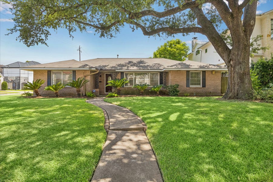 Property photo for 4901 Valerie Street, Bellaire, TX