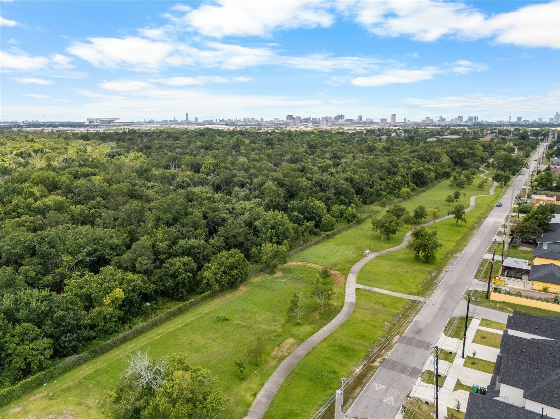 4335 Alvin Street, #A/B, Houston, TX 77051 4335 Alvin Street, #A/B, Houston, TX 77051