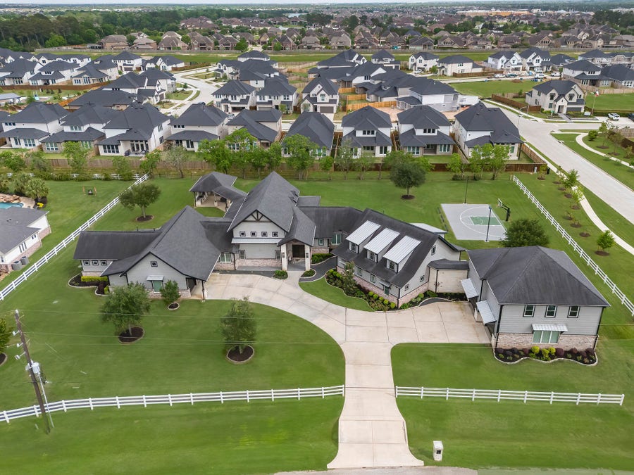 Property photo for 26009 Hunter Lane, Katy, TX