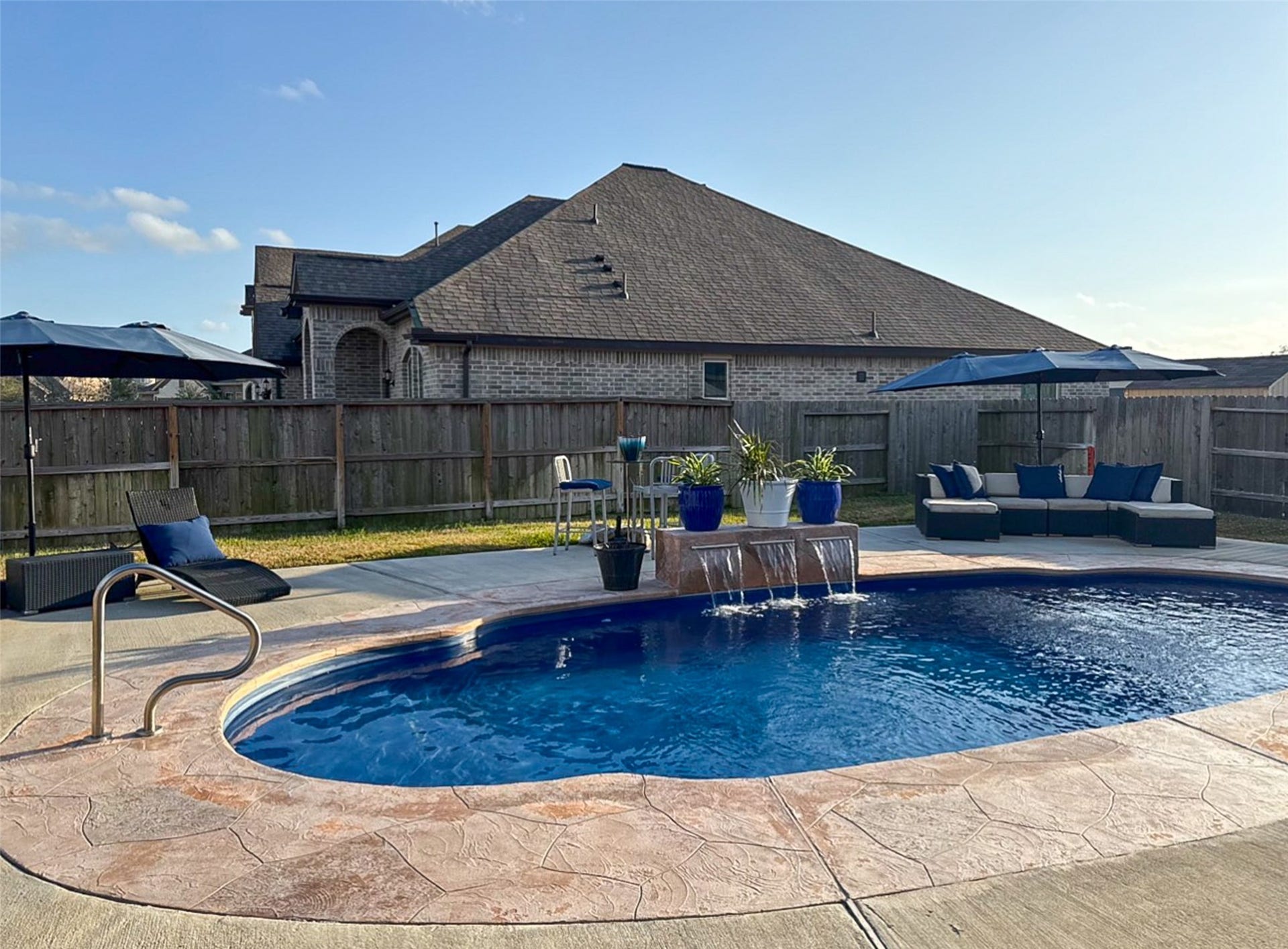 66 Carmel Drive, Manvel, TX 77578