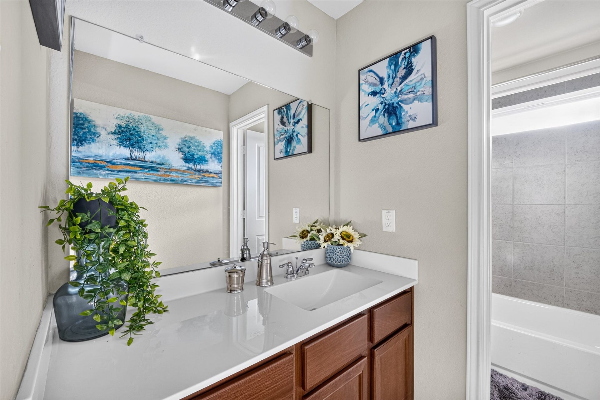 66 Carmel Drive, Manvel, TX 77578