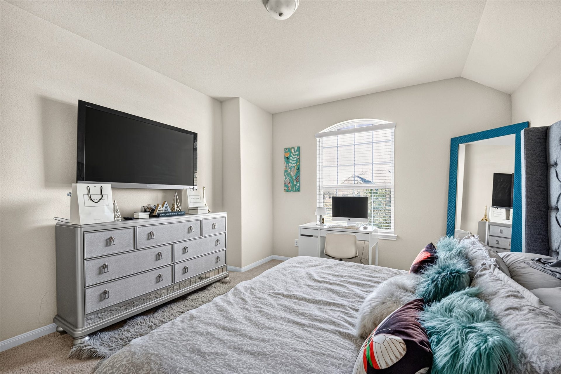 66 Carmel Drive, Manvel, TX 77578