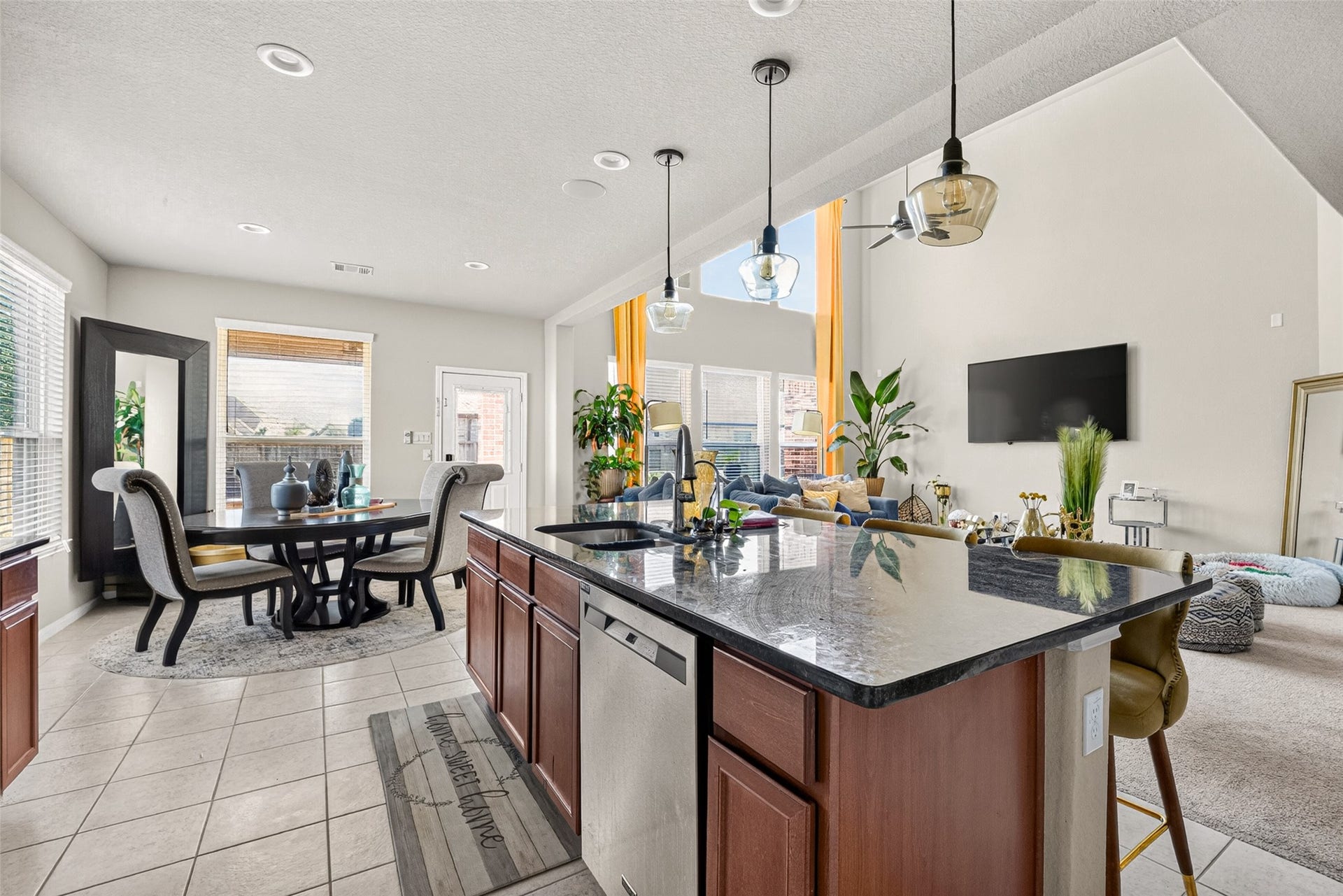 66 Carmel Drive, Manvel, TX 77578