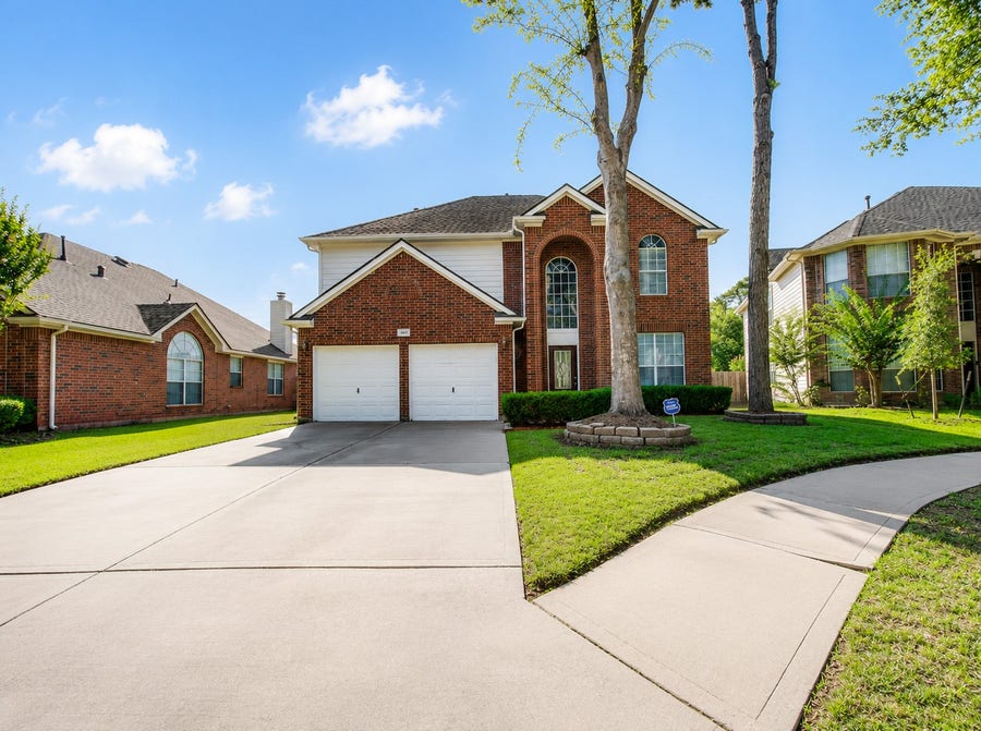 Property photo for 419 Thorpe Springs Drive, Richmond, TX
