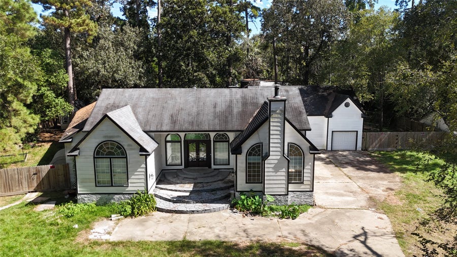 Property photo for 29702 E Hawthorne Drive, Spring, TX