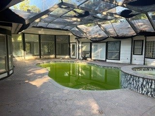 29702 E Hawthorne Drive, Spring, TX 77386 Indoor Pool and Hot Tub