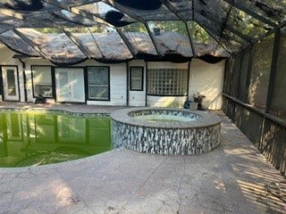 29702 E Hawthorne Drive, Spring, TX 77386 Hot Tub and indoor Pool