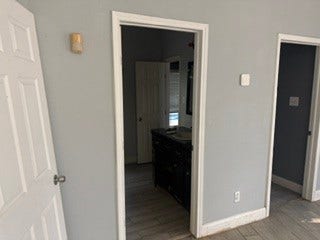 29702 E Hawthorne Drive, Spring, TX 77386 2 Bedrooms entry