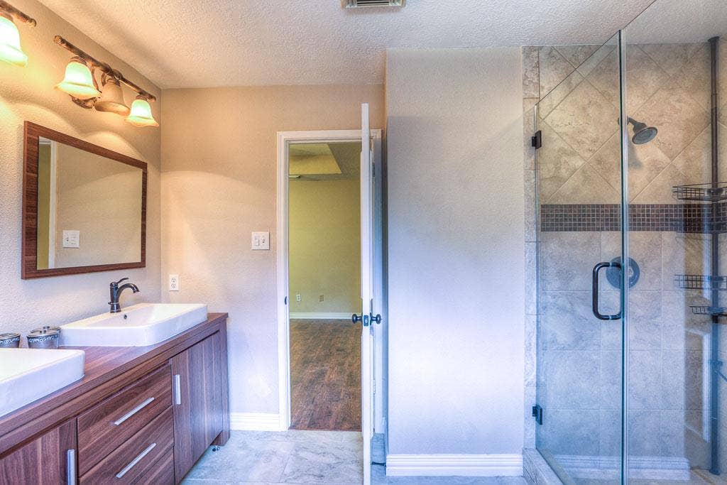 130 Willowwood Circle, The Woodlands, TX 77381 130 Willowwood Circle, The Woodlands, TX 77381