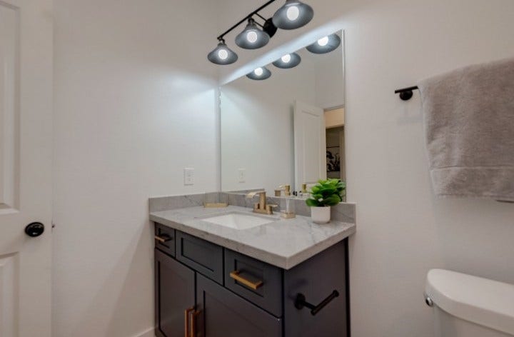 5122 Southwind Street, Houston, TX 77033