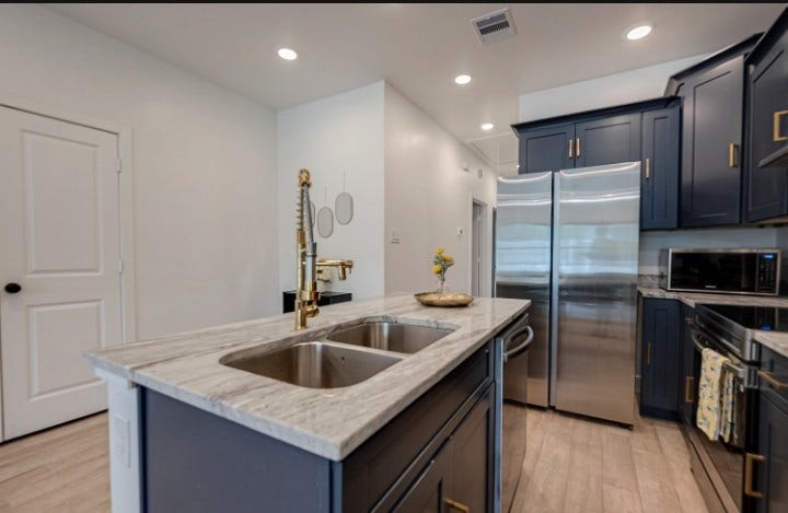 5122 Southwind Street, Houston, TX 77033