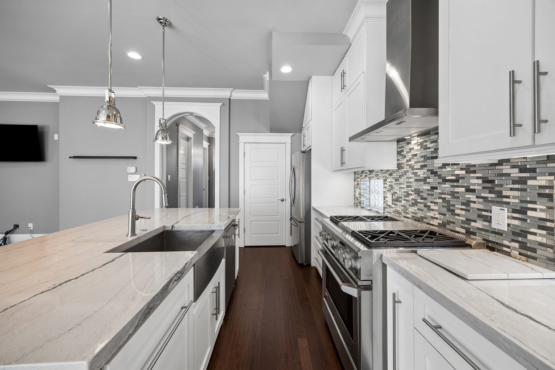 806 Algregg Street, Houston, TX 77008 806 Algregg Street, Houston, TX 77008