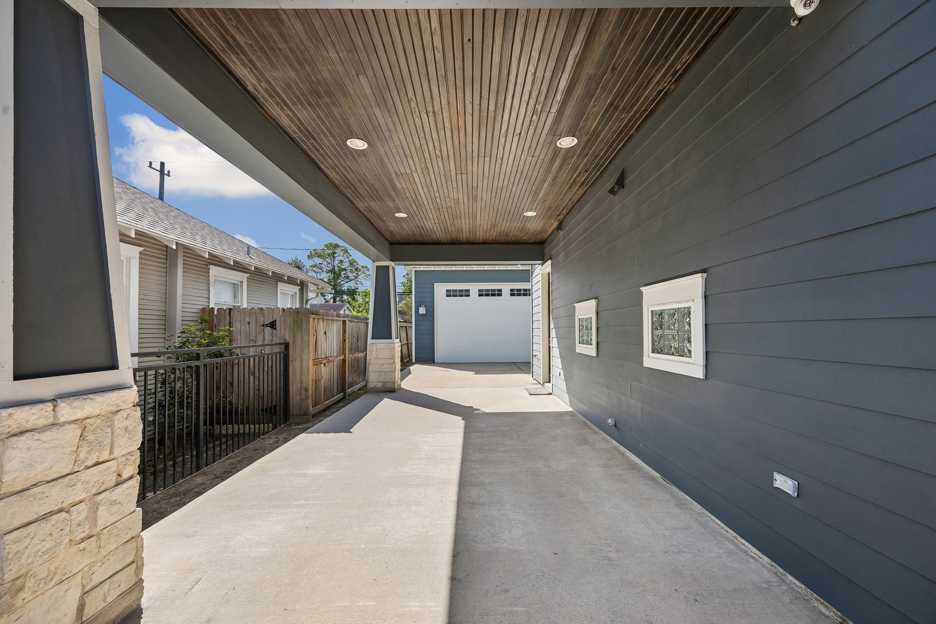 806 Algregg Street, Houston, TX 77008 806 Algregg Street, Houston, TX 77008