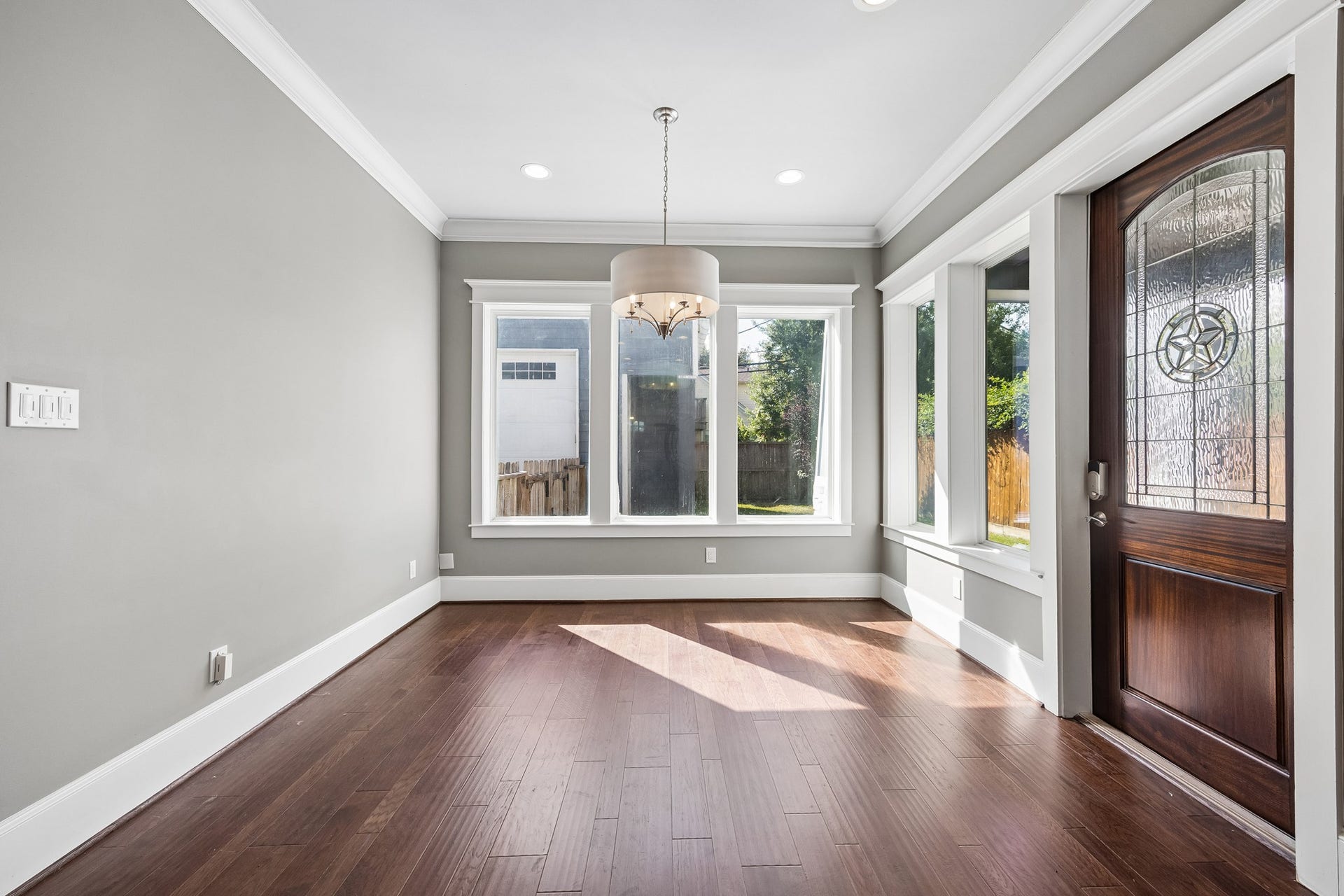 806 Algregg Street, Houston, TX 77008 806 Algregg Street, Houston, TX 77008