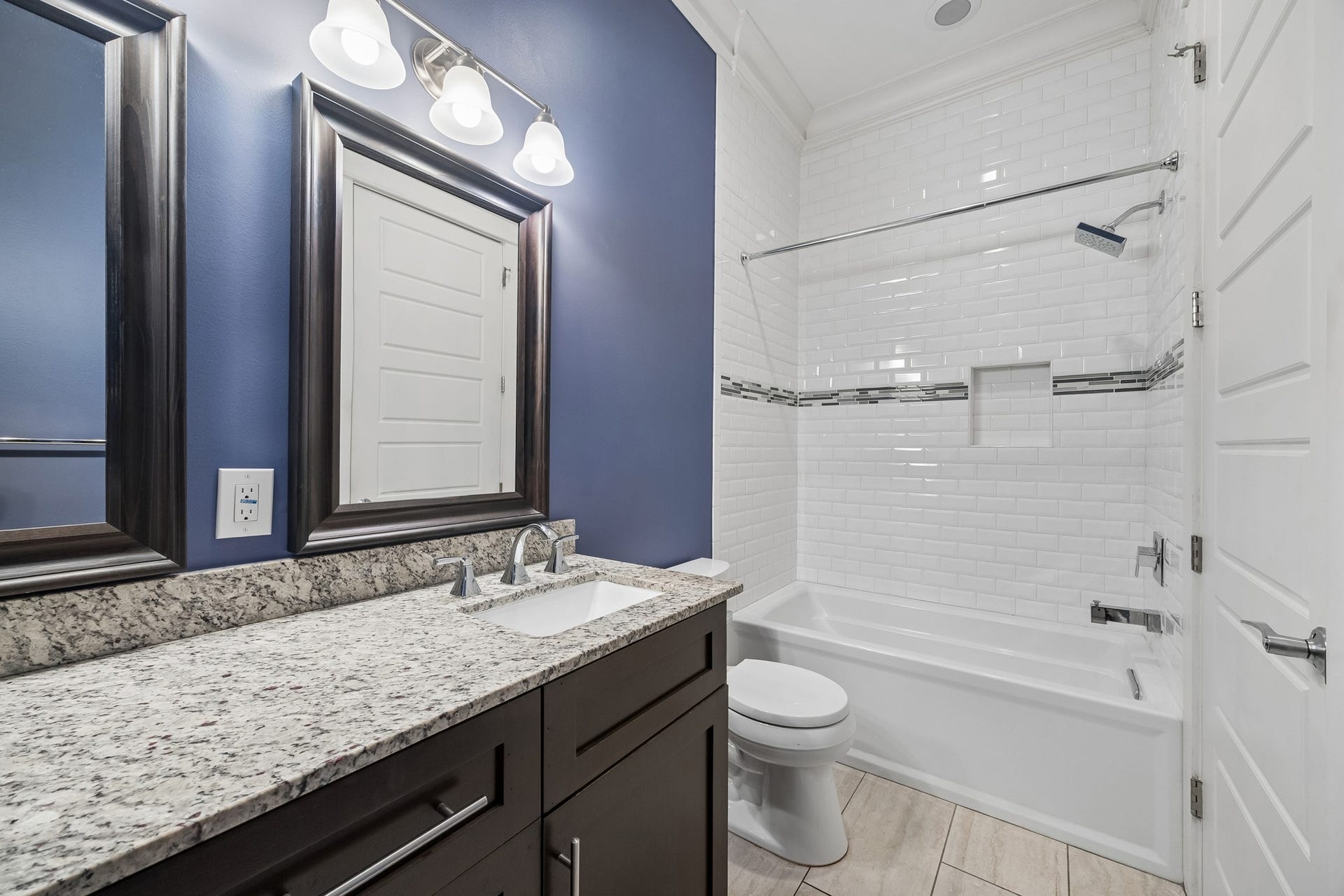 806 Algregg Street, Houston, TX 77008 806 Algregg Street, Houston, TX 77008