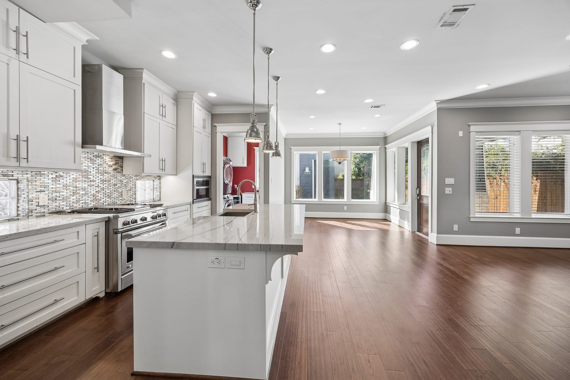 806 Algregg Street, Houston, TX 77008 806 Algregg Street, Houston, TX 77008