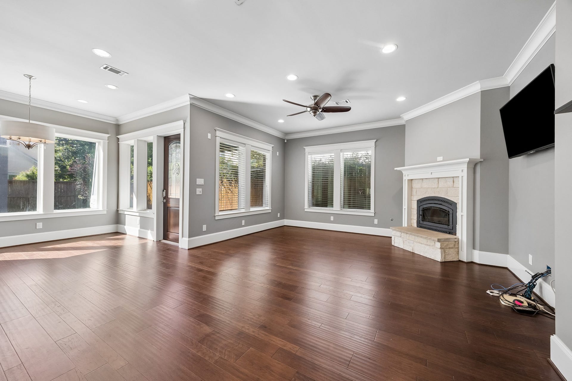 806 Algregg Street, Houston, TX 77008 806 Algregg Street, Houston, TX 77008