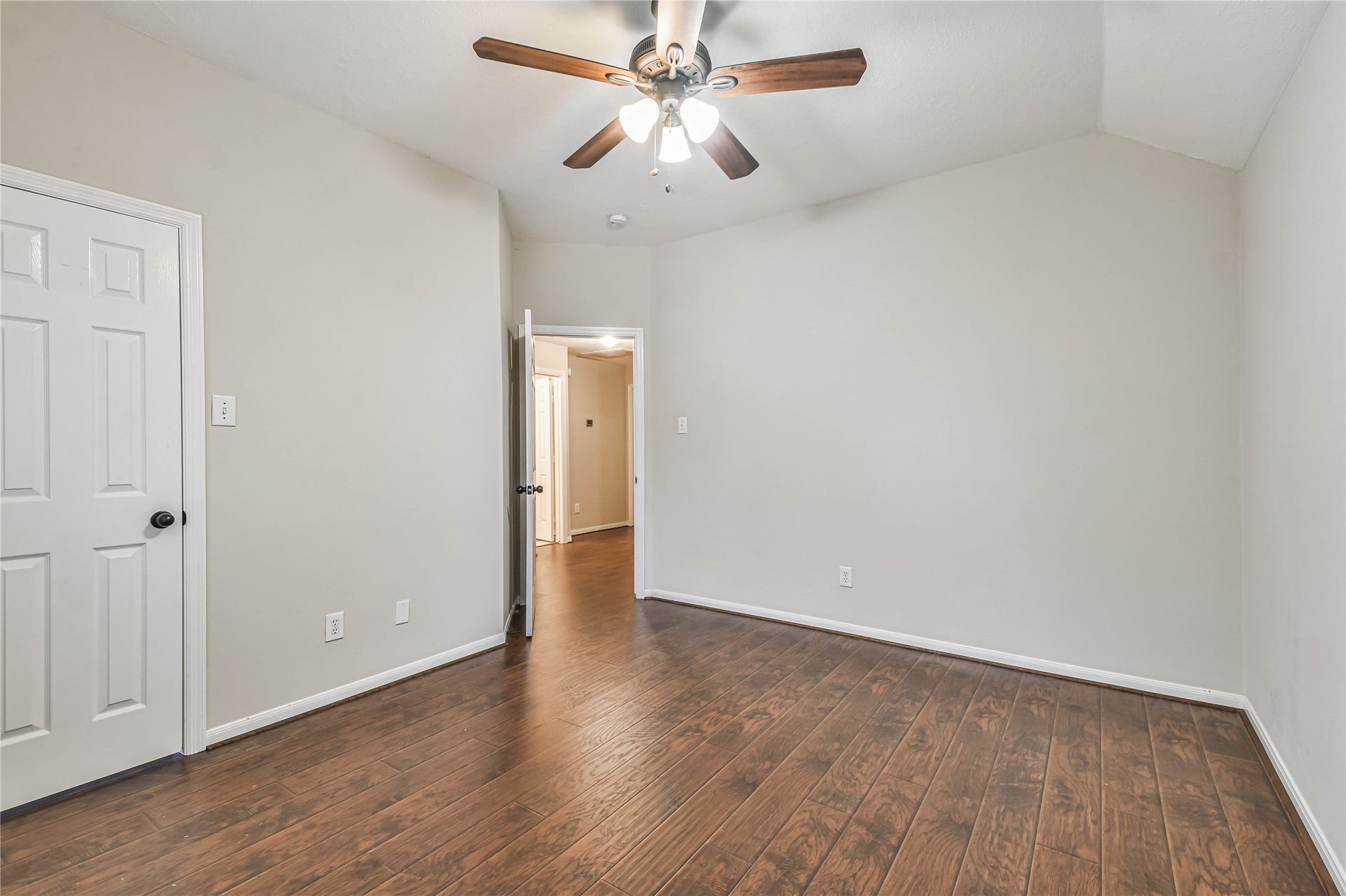 109 N Acacia Park Circle, The Woodlands, TX 77382 Another view of this room with large closet and fan.