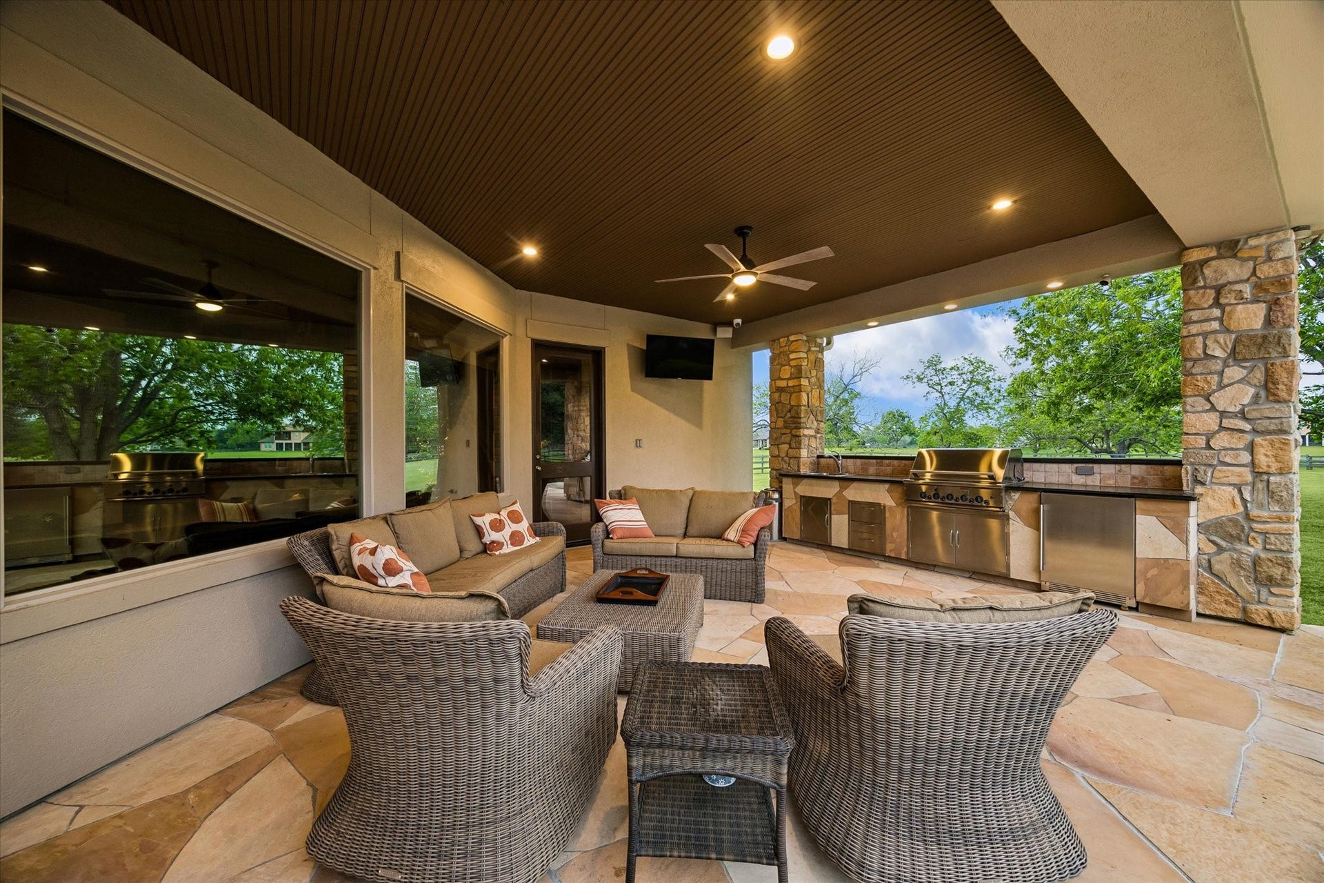 32102 Fulbrook Commons, Fulshear, TX 77441 Enjoy your lanai in this Texas sized outdoor entertaining space