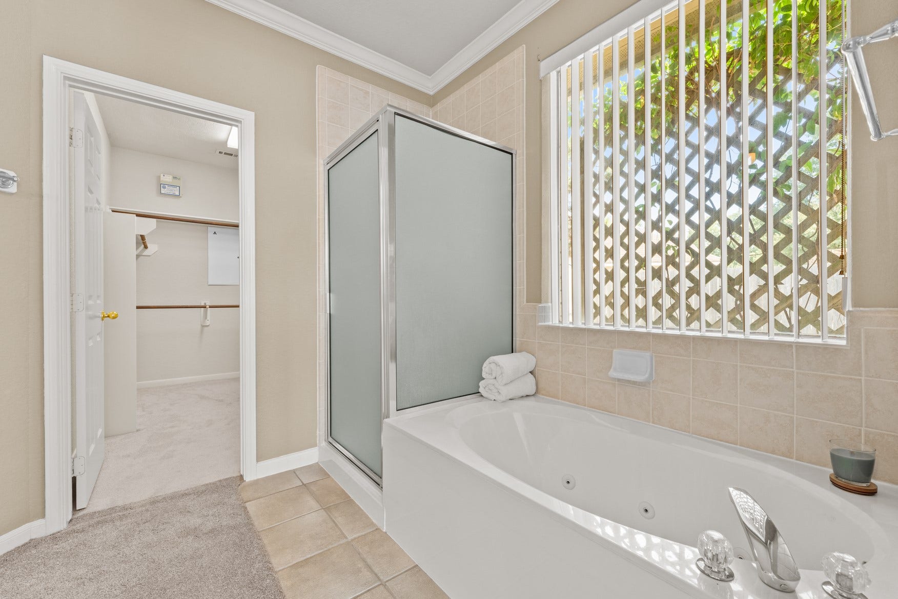 16503 Oat Mill Drive, Houston, TX 77095 A jetted tub provides a nice spot to relax after a long day!