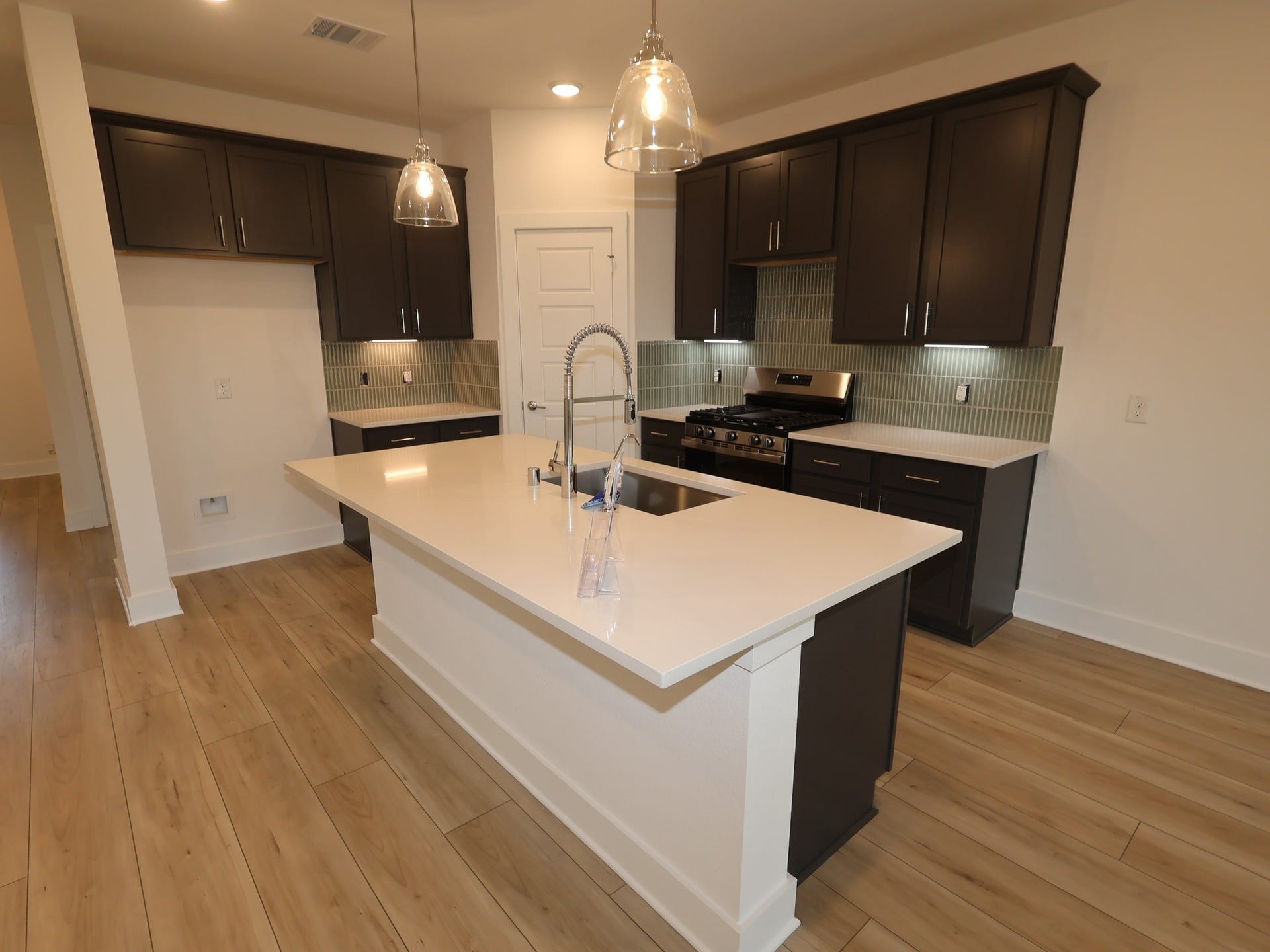 14107 Hillier Run Drive, Santa Fe, TX 77510 14107 Hillier Run Drive, Santa Fe, TX 77510