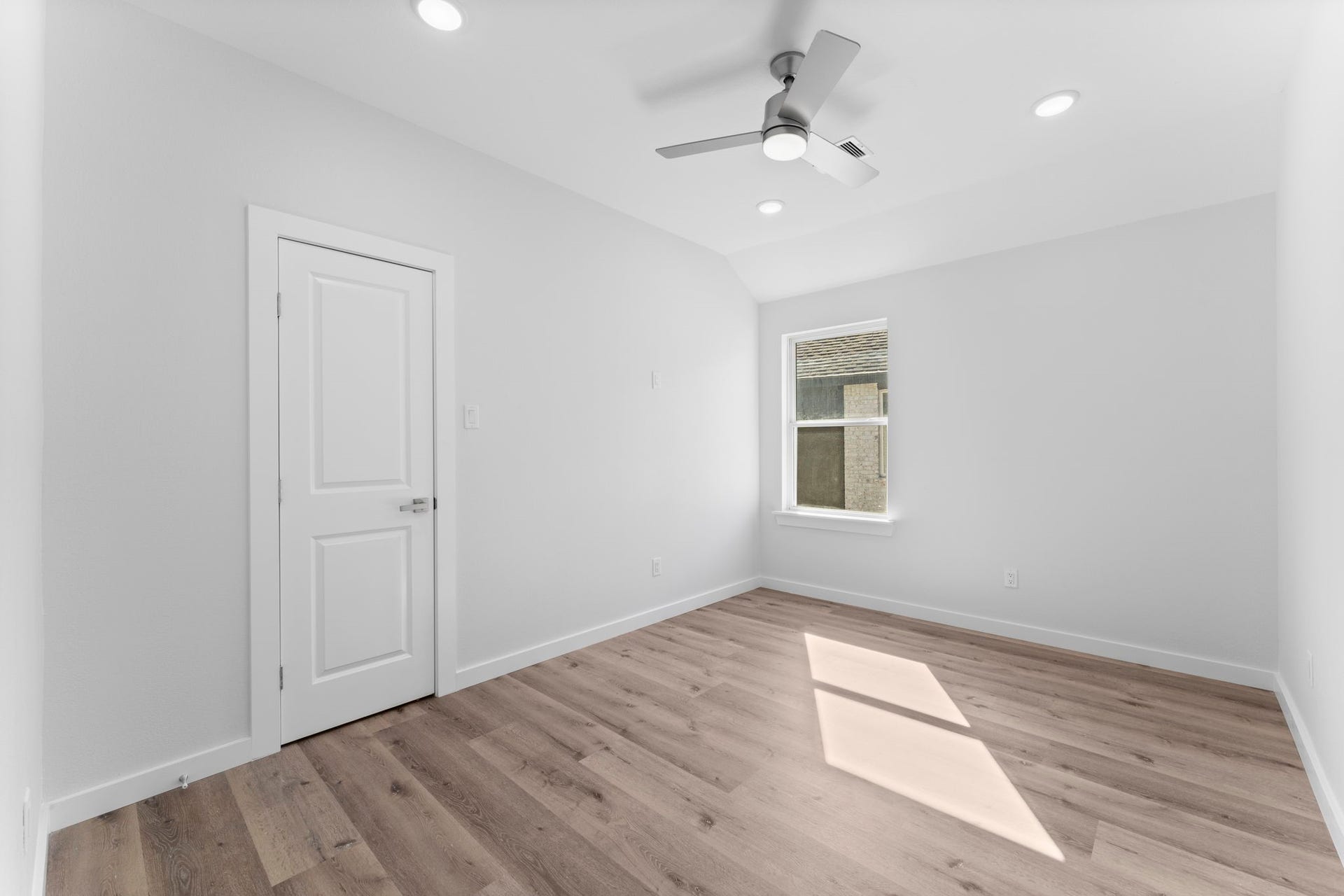 2230 Fresh Flower Way, Richmond, TX 77406 A nice bedroom with clean lines, neutral tones, and ample natural light.