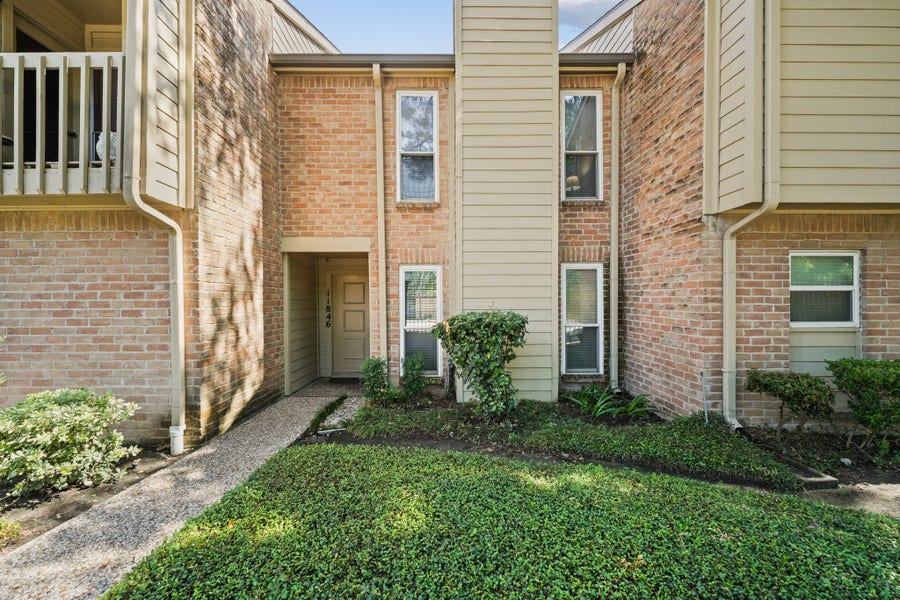 Property photo for 11846 Barryknoll Lane, #5, Houston, TX