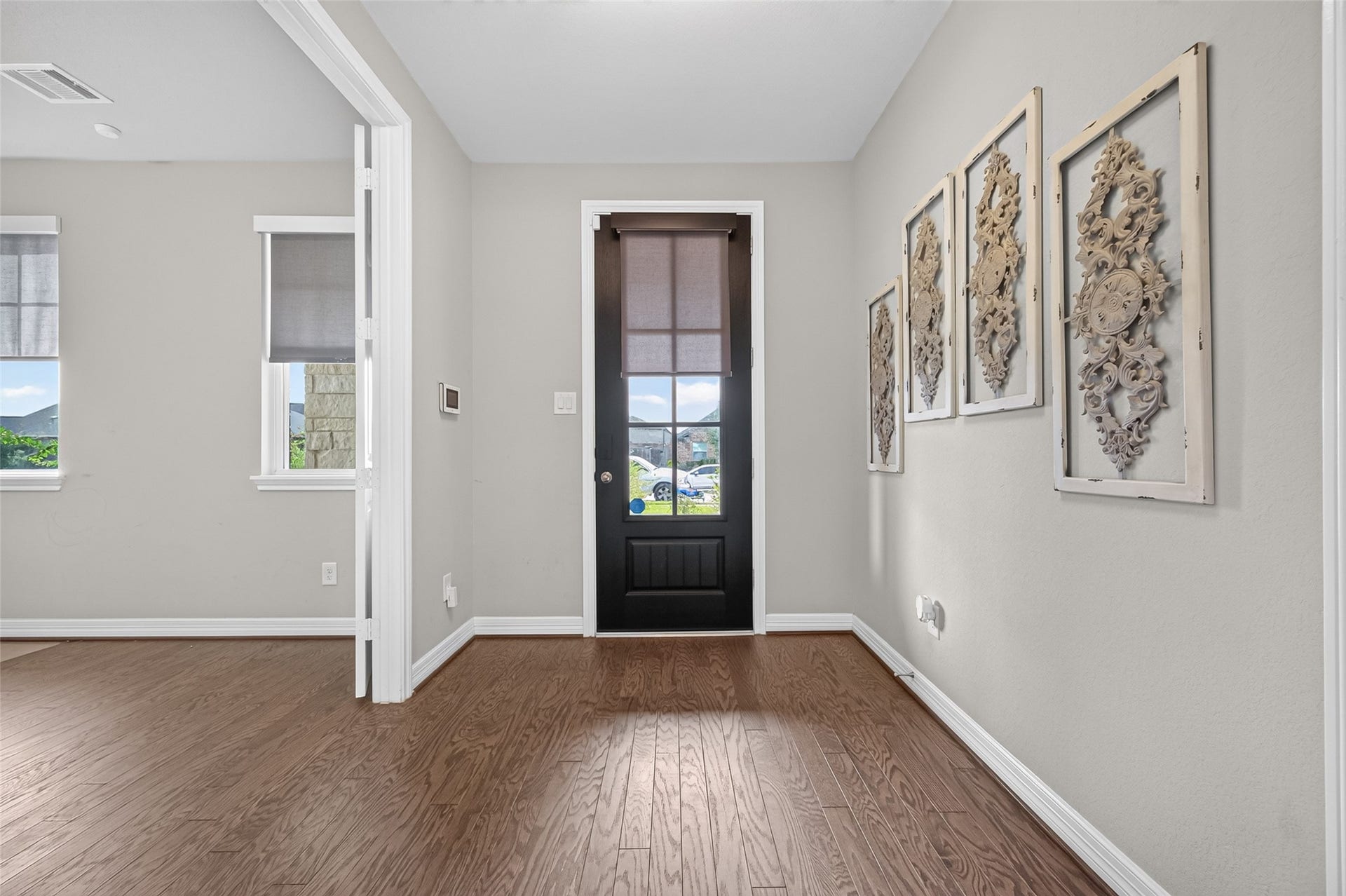 17027 Bainham Forest Trail, Hockley, TX 77447 Entry way to the right is the office