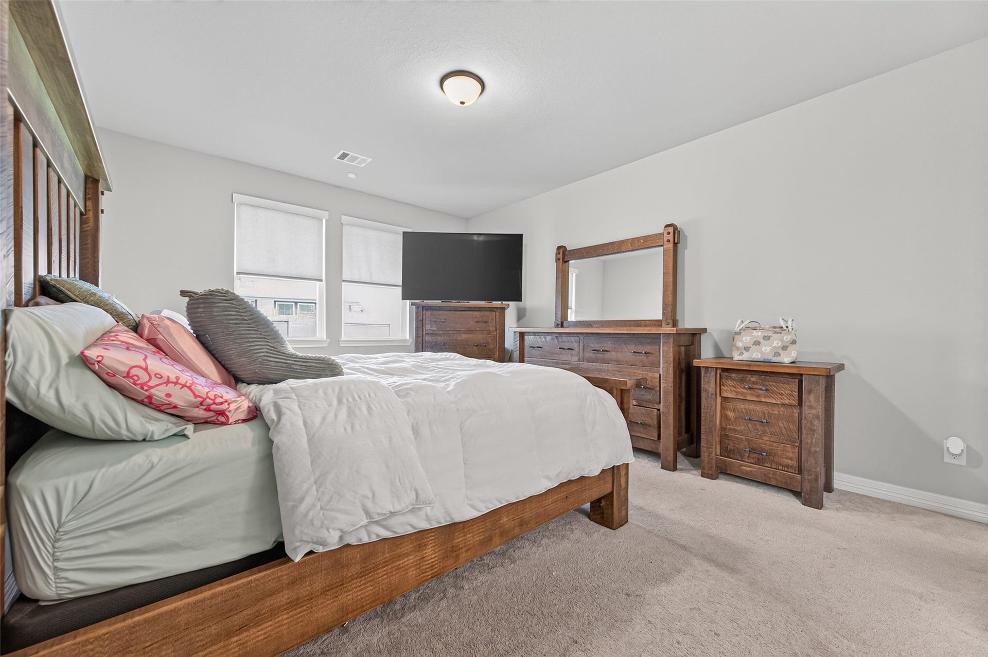 17027 Bainham Forest Trail, Hockley, TX 77447 Primary bedroom located downstairs