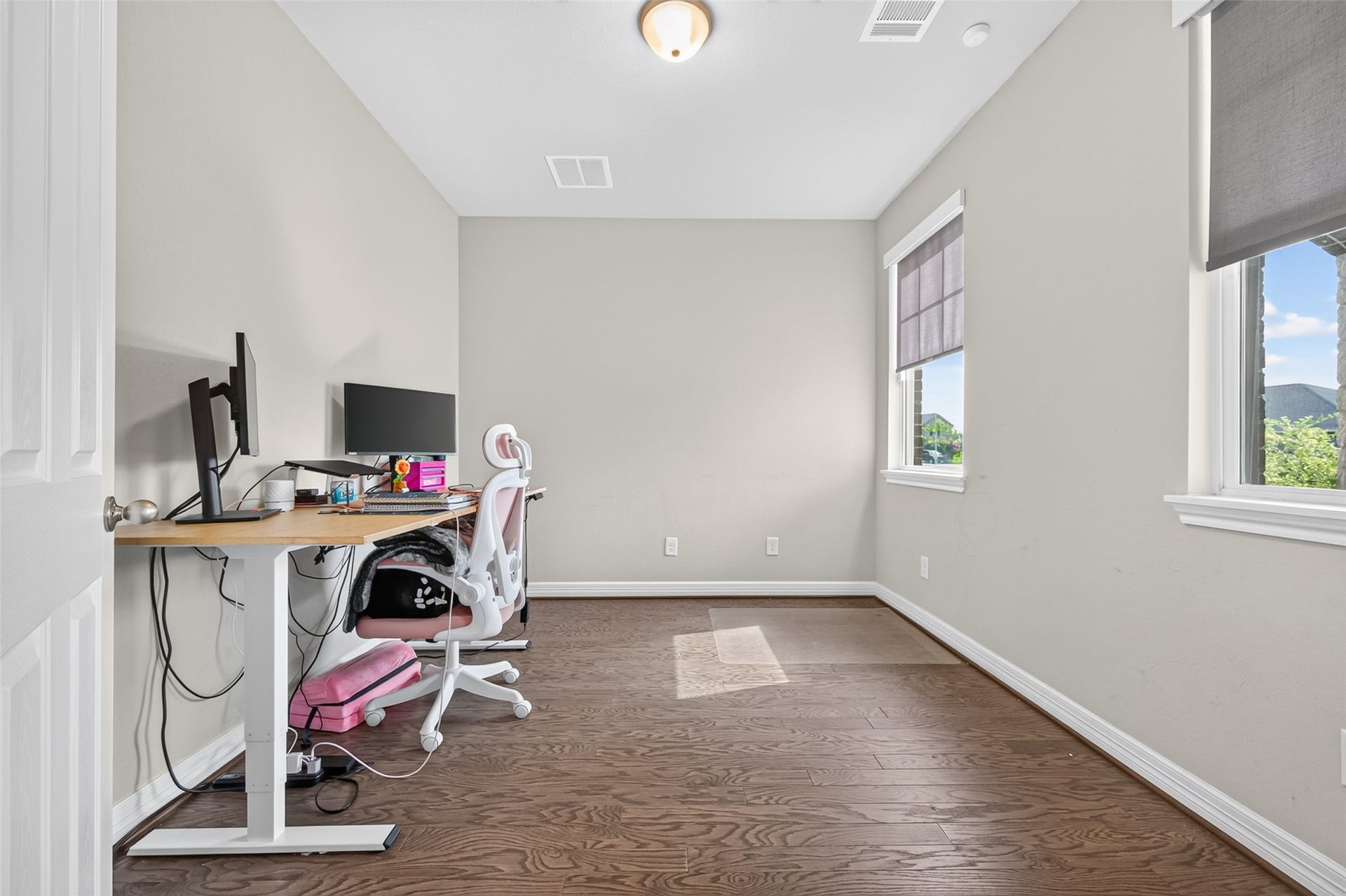 17027 Bainham Forest Trail, Hockley, TX 77447 Office/flex space to the right of the entry way