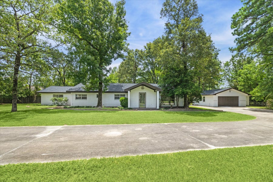 Property photo for 8928 West Lane, Magnolia, TX