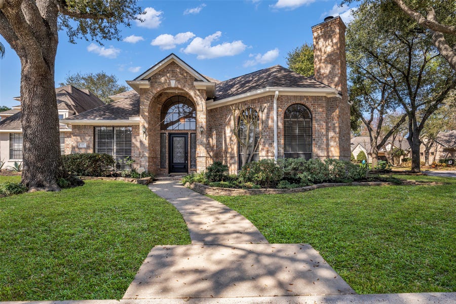 Property photo for 3102 Mountain Oak Court, Houston, TX