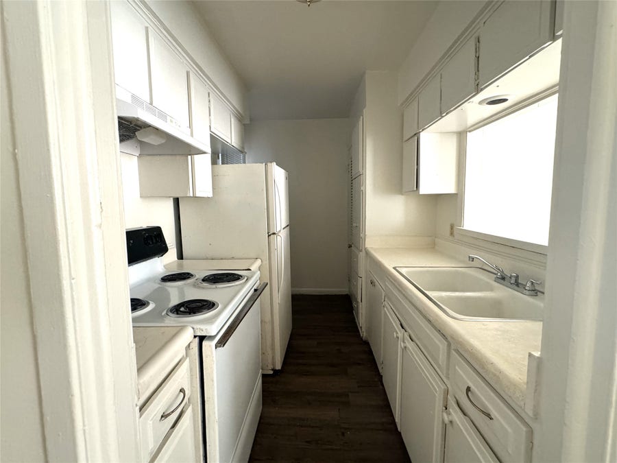 Property photo for 3003 Broadway Street, #4, Houston, TX