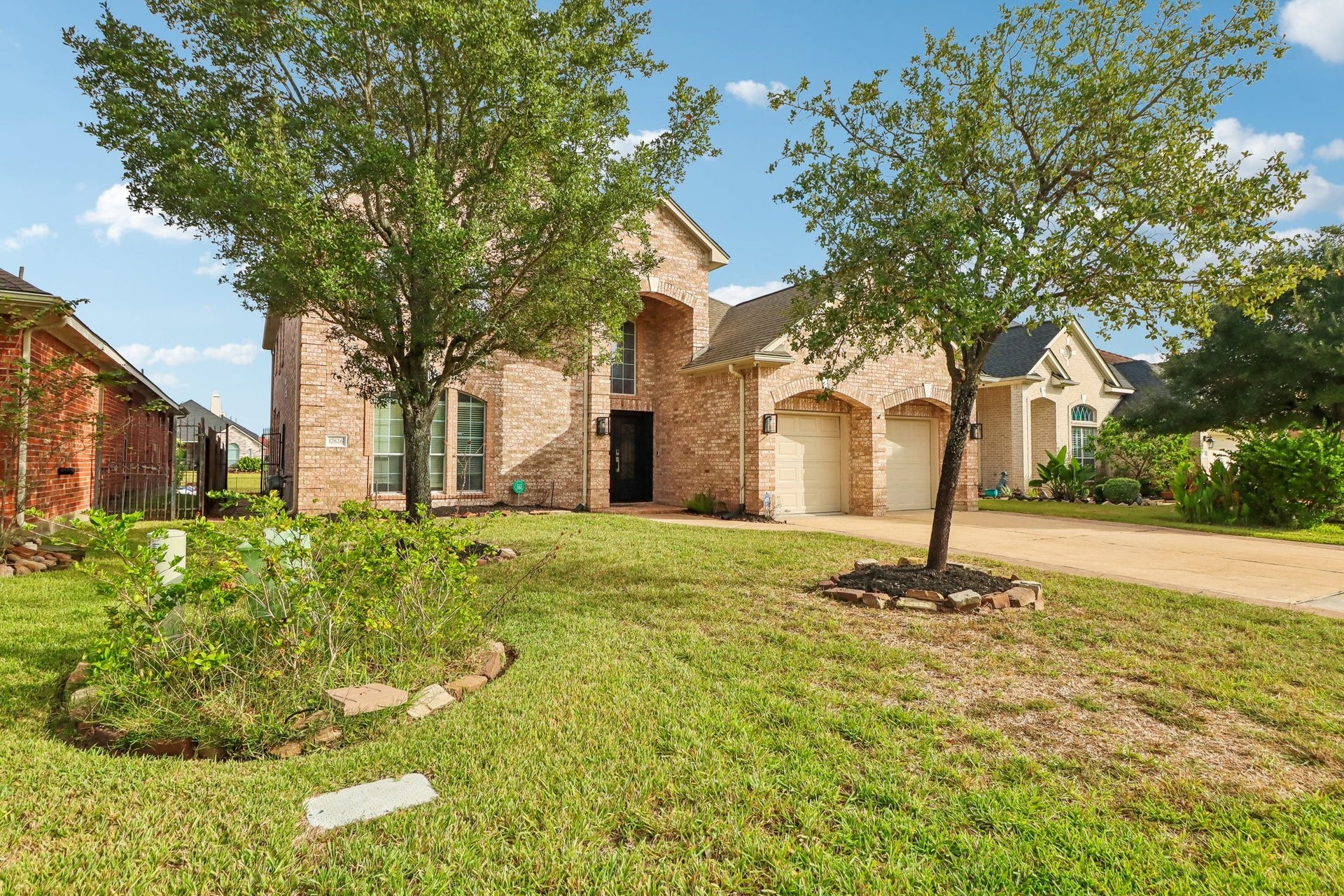 17826 Watsons Bay Drive, Cypress, TX 77429